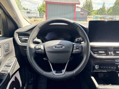 2024 Ford Escape Platinum