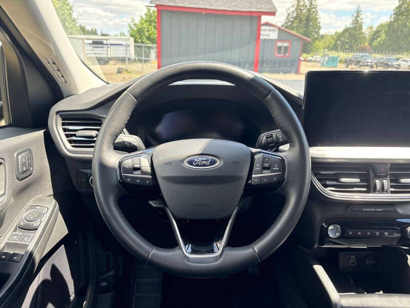 2024 Ford Escape Platinum