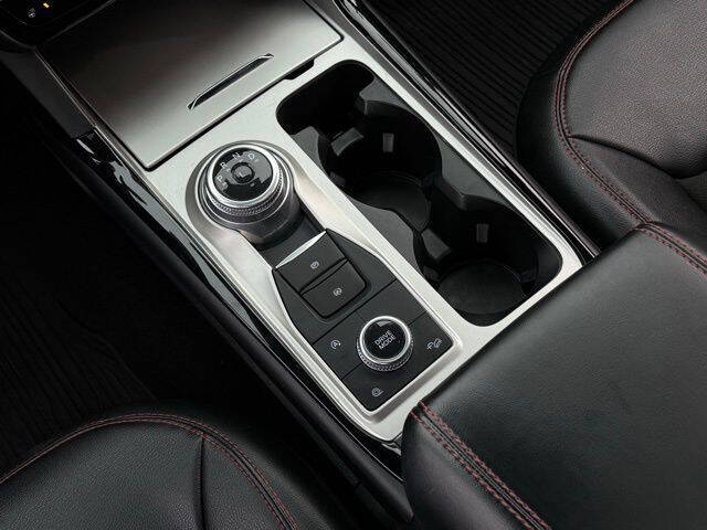 2024 Ford Explorer ST-Line