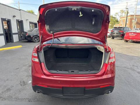 2016 Ford Taurus SEL