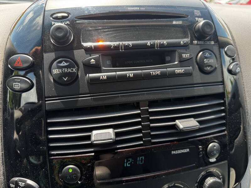 2005 Toyota Sienna LE 7 Passenger