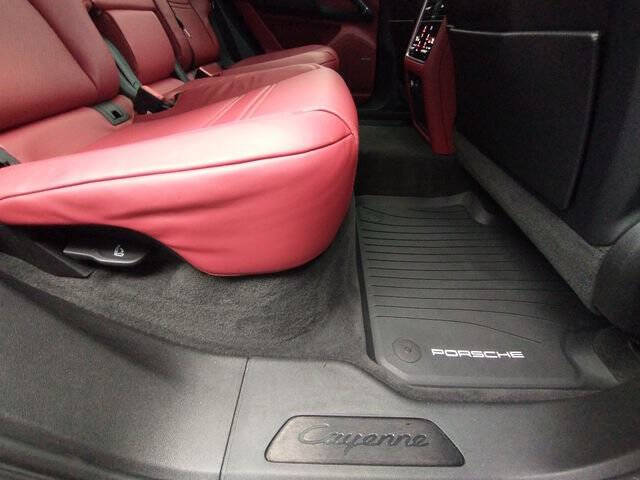 2022 Porsche Cayenne GTS Coupe