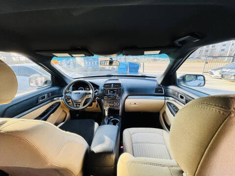 2016 Ford Explorer