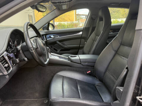 2011 Porsche Panamera 4