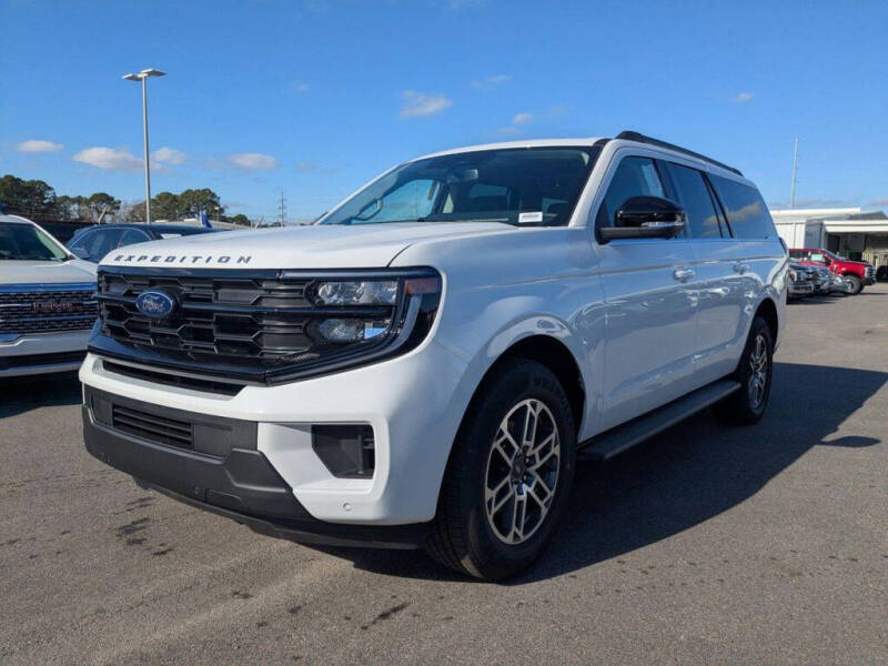 2025 Ford Expedition MAX Active