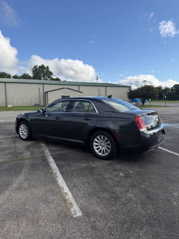 2017 Chrysler 300 Limited