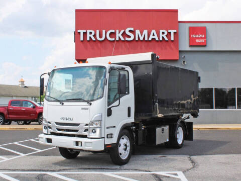2024 Isuzu NPR-HD