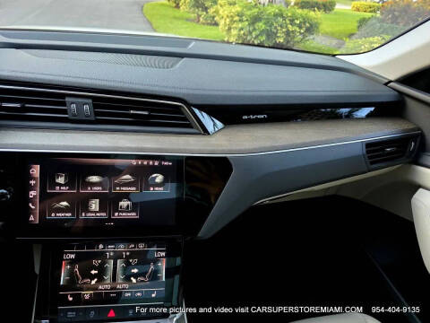 2021 Audi e-tron quattro Premium