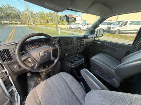 2016 GMC Savana 2500