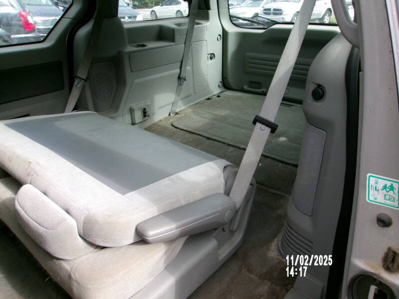 2005 Ford Freestar S