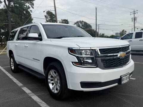 2017 Chevrolet Suburban LS