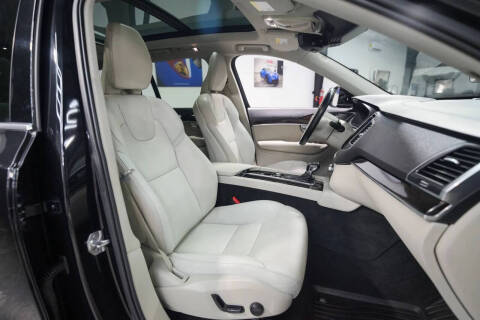 2019 Volvo XC90 T5 Momentum