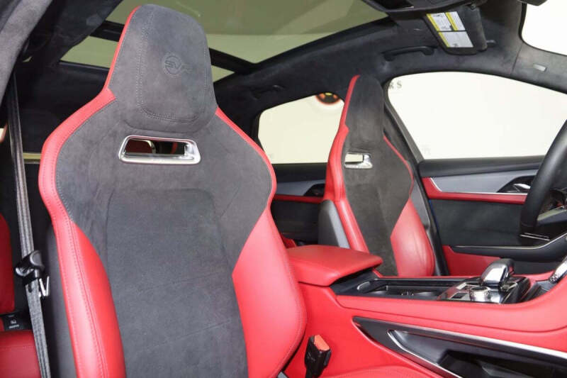 2024 Jaguar F-PACE SVR