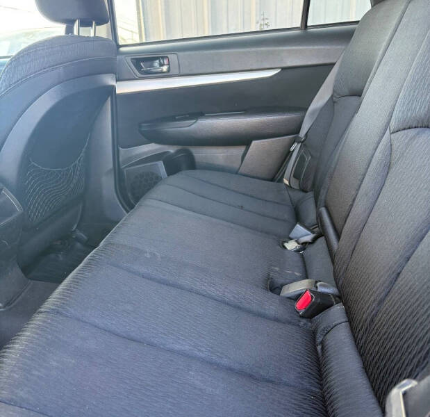 2012 Subaru Outback 2.5i Premium
