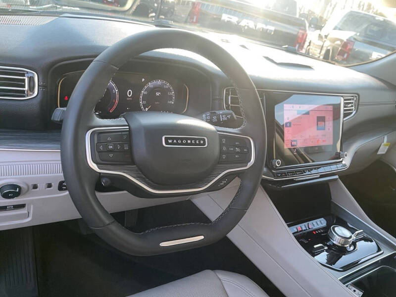 2024 Jeep Wagoneer L Series III