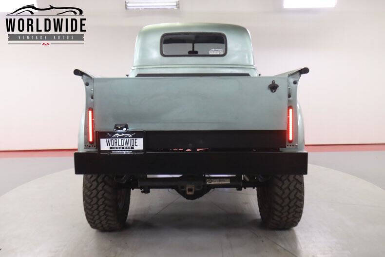 1952 Chevrolet Apache