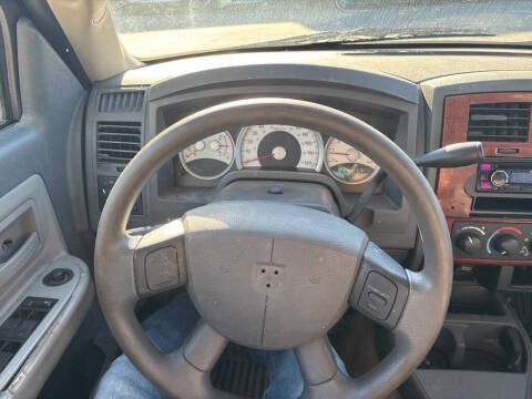 2005 Dodge Dakota SLT