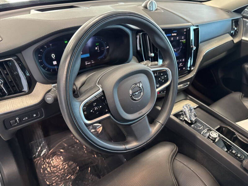 2022 Volvo XC60 Recharge T8 Inscription