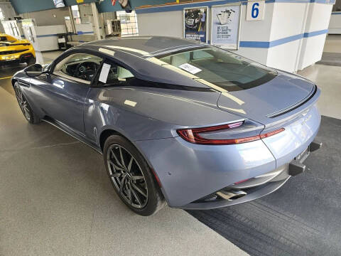 2019 Aston Martin DB11 V8