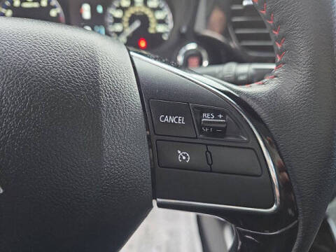 2020 Mitsubishi Outlander LE