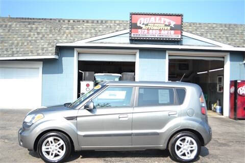 2010 Kia Soul +