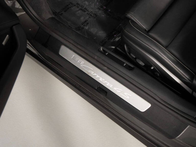 2022 Porsche 911 Carrera 4S