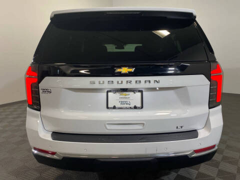 2026 Chevrolet Suburban LT