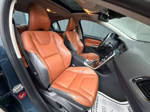 2014 Volvo S60 T5 Platinum