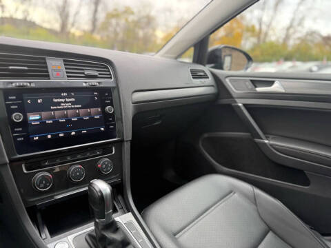 2019 Volkswagen Golf SportWagen