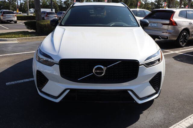 2024 Volvo XC60 Recharge T8 Ultimate Dark Theme