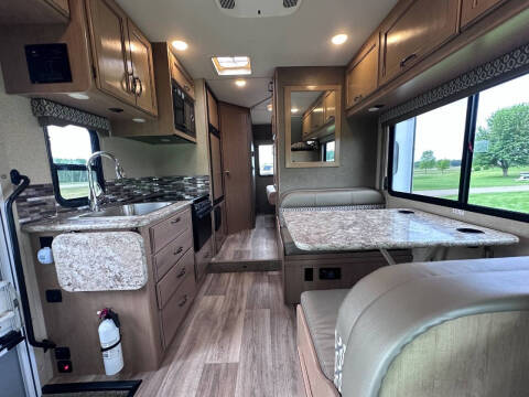 2017 Ford E-Series E-350 SD