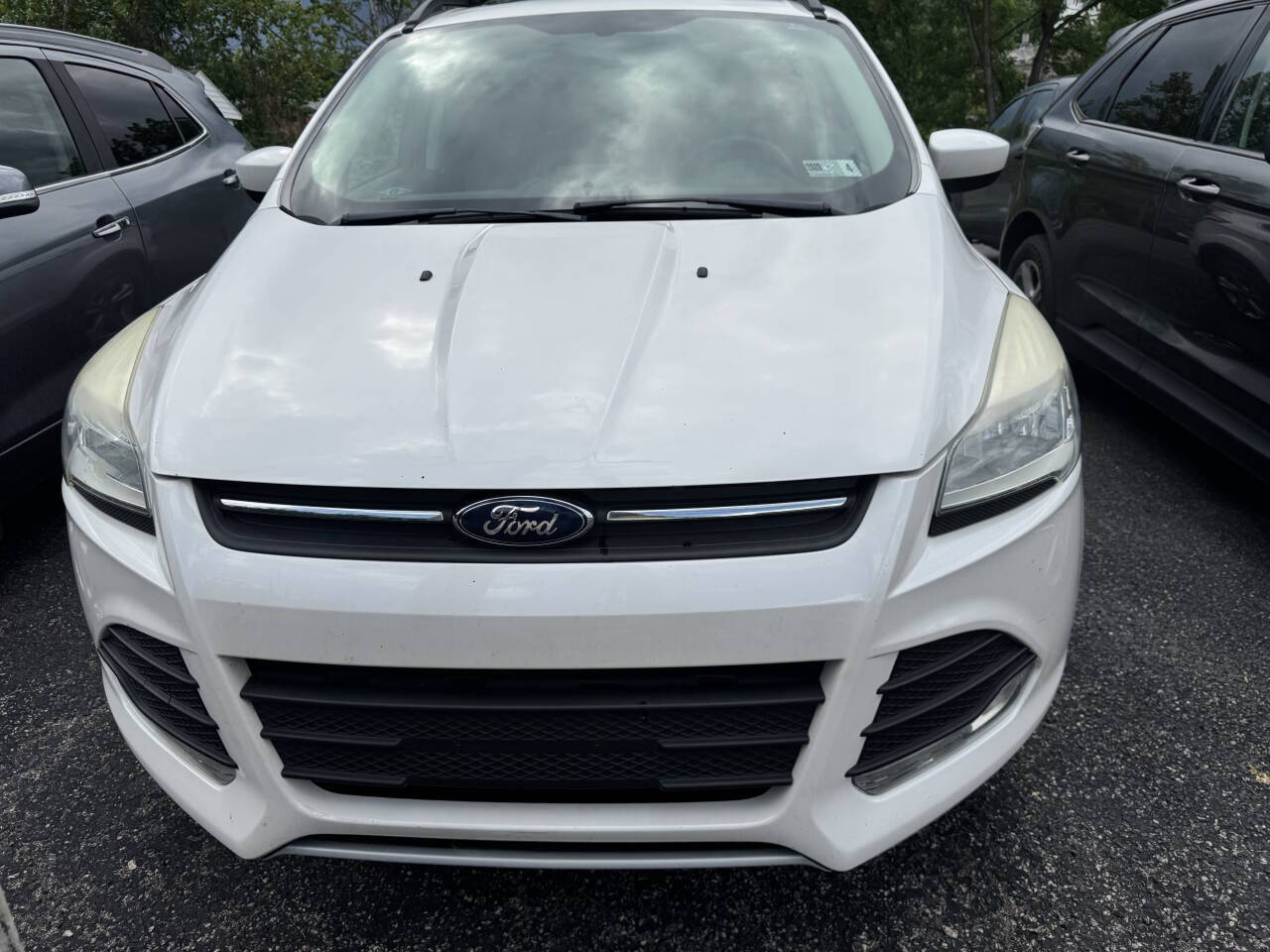 White 2013 Ford Escape SE AWD SE 4dr SUV 2