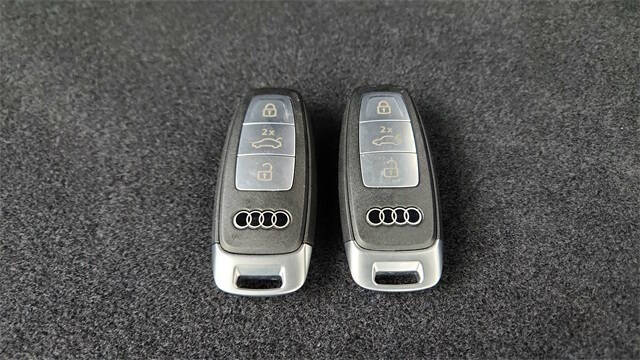 2025 Audi Q4 e-tron Premium Plus 45