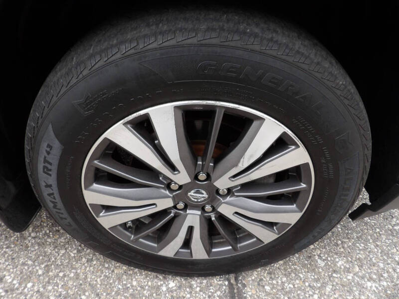 2017 Nissan Pathfinder S