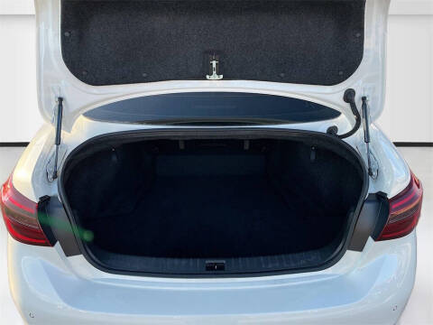 2022 Infiniti Q50 Luxe