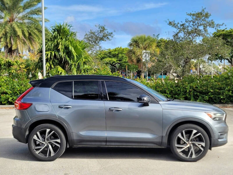 2019 Volvo XC40 T5 R-Design