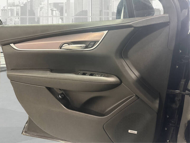 2021 Cadillac XT5 Luxury