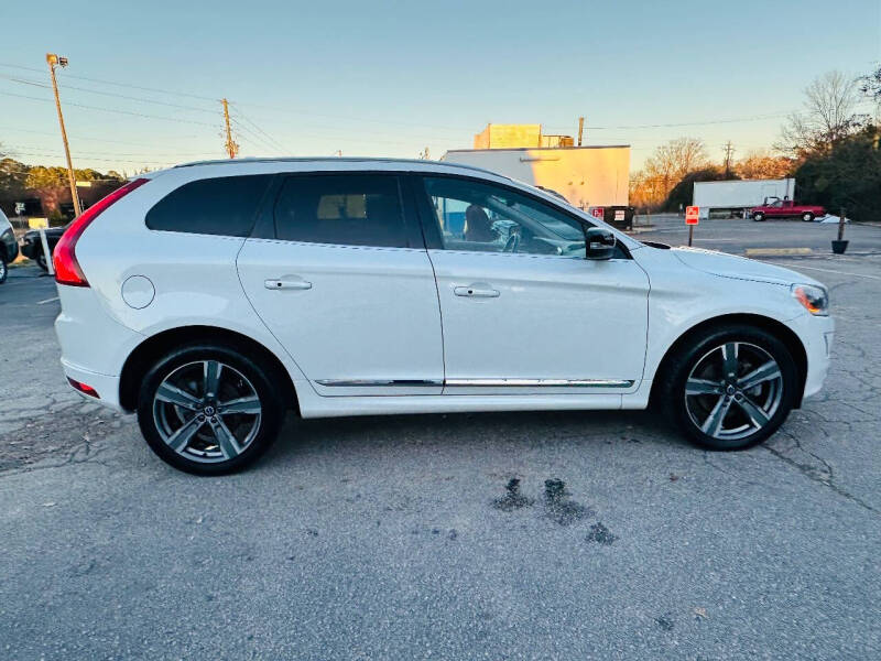 2017 Volvo XC60 T5 Dynamic