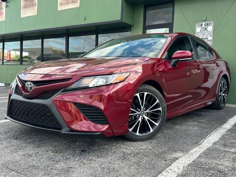 2018 Toyota Camry for sale at KARZILLA MOTORS in Oakland Park FL
