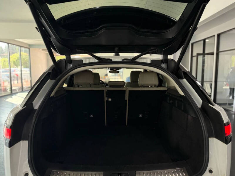 2018 Land Rover Range Rover Velar P380 R-Dynamic SE