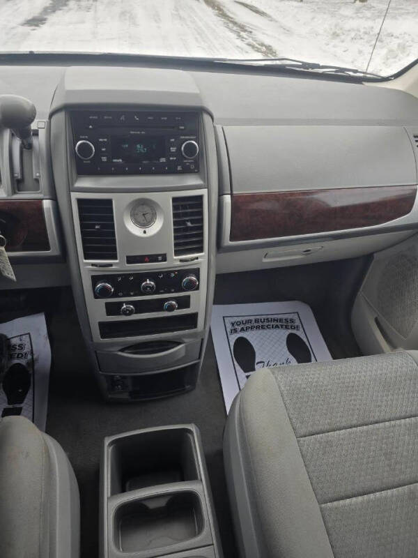 2010 Chrysler Town and Country Touring
