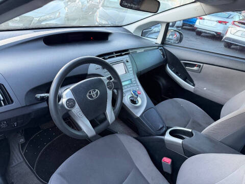 2013 Toyota Prius Three