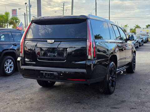 2020 Cadillac Escalade ESV Platinum