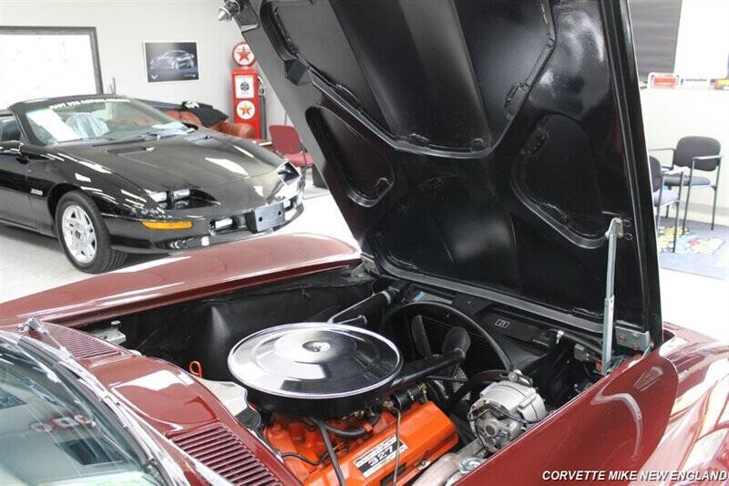 1965 Chevrolet Corvette 40