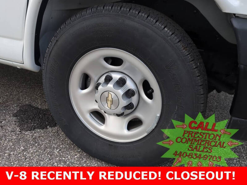 2025 Chevrolet Express 3500