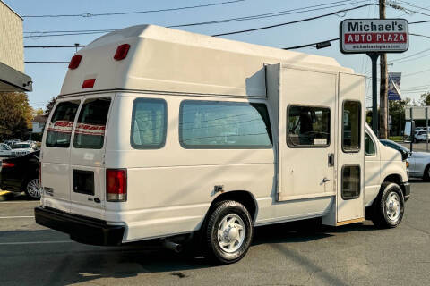 2011 Ford E-Series E-350 SD