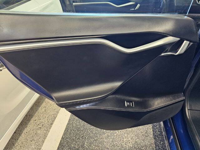 2017 Tesla Model S 75D