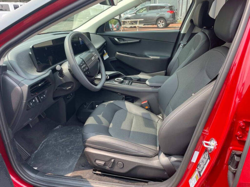 2025 Kia EV6 Light Long Range