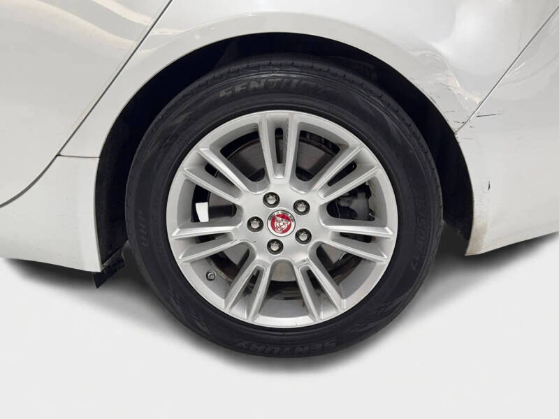 2018 Jaguar XE 25t Premium