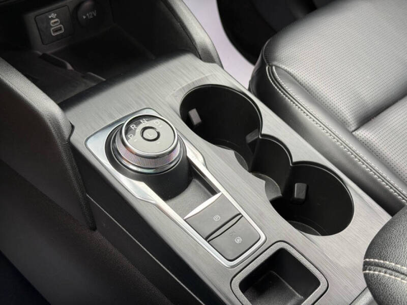 2024 Ford Escape Platinum